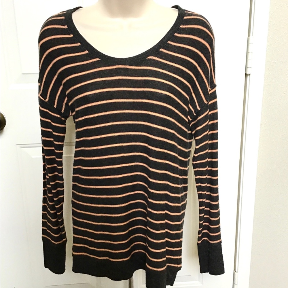 C & C California Long Sweater Button Back